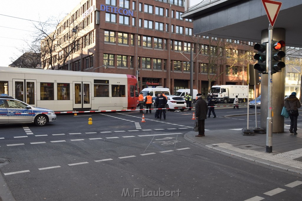 VU PKW Strab Koeln Mitte Pipinenstr Hohestr P192.JPG - Miklos Laubert